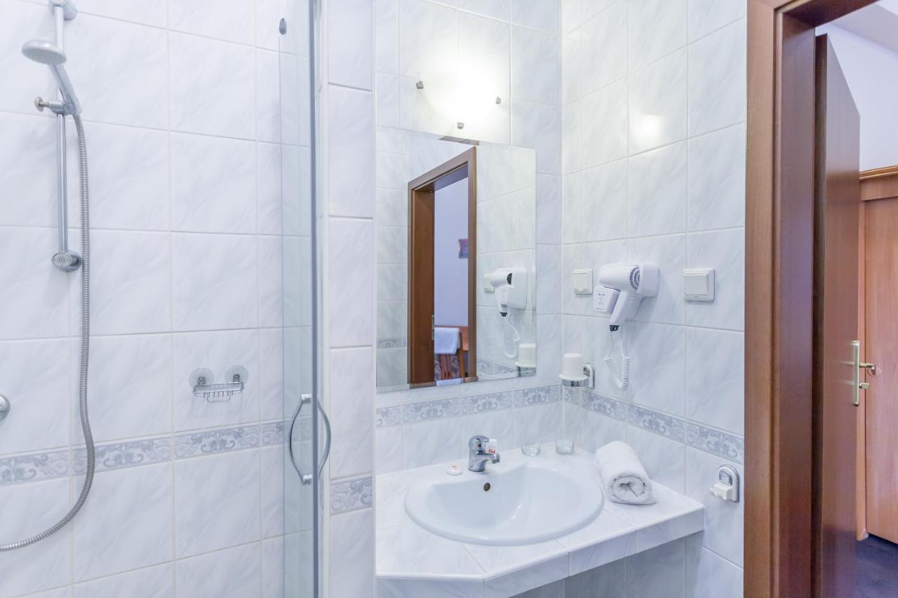 Hotel Mikulski Gliwice Extérieur photo